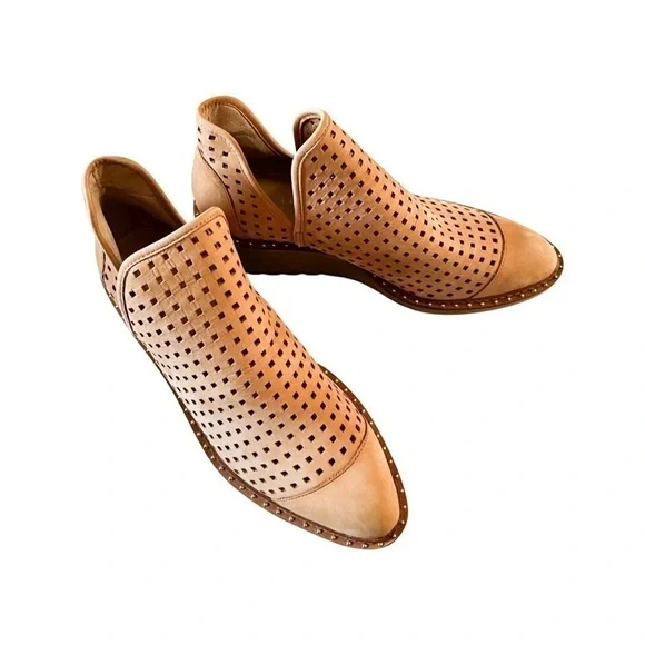 CECELIA NEW YORK Georgie Wedge Bootie Mustard US 9 Ankle Boots & Booties